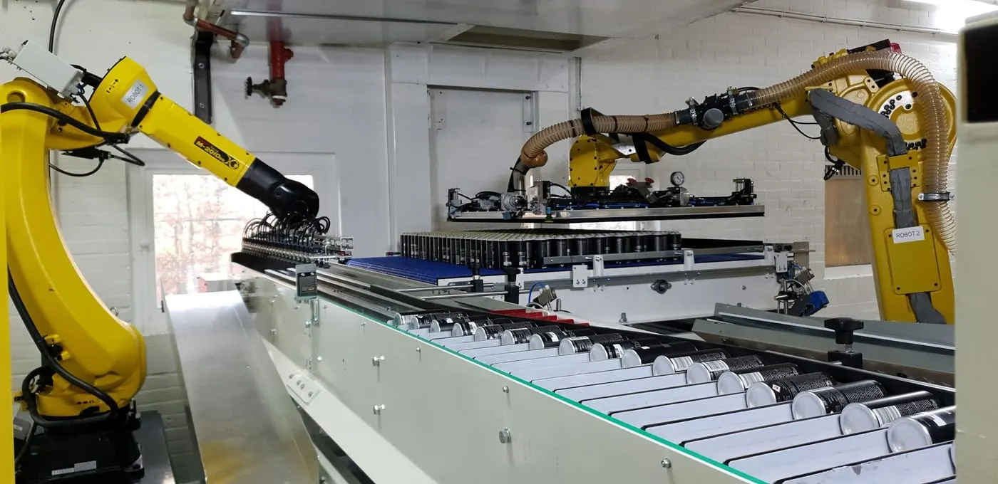 Robots aan een productielijn.